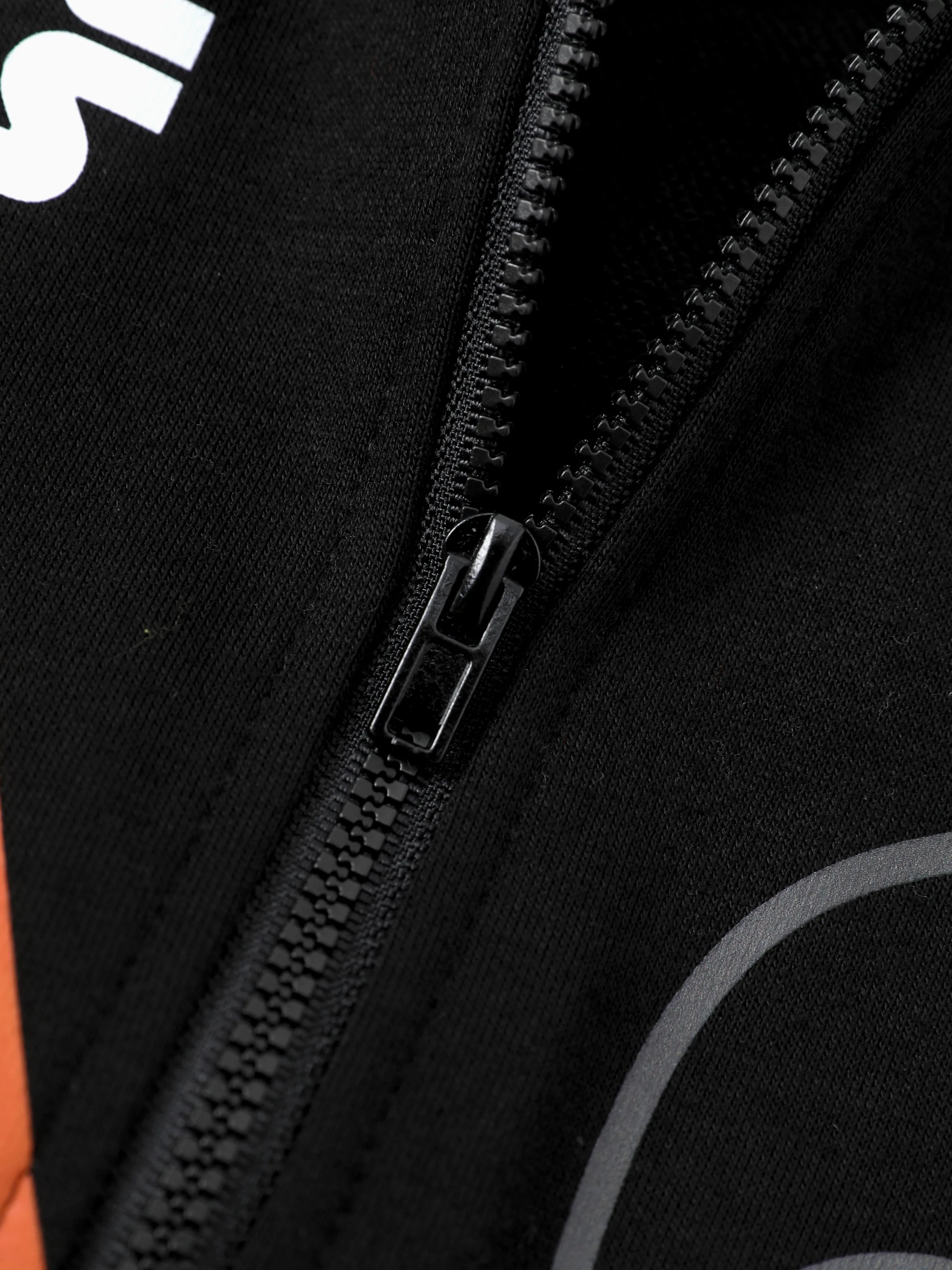 13869-star-wars-toddler-kids-boy-grogu-knit-fabric-zip-up-hoodie-jacket-black-6.webp Star Wars Toddler/Kids Boy Grogu Knit Fabric Zip-up Hoodie Jacket Black