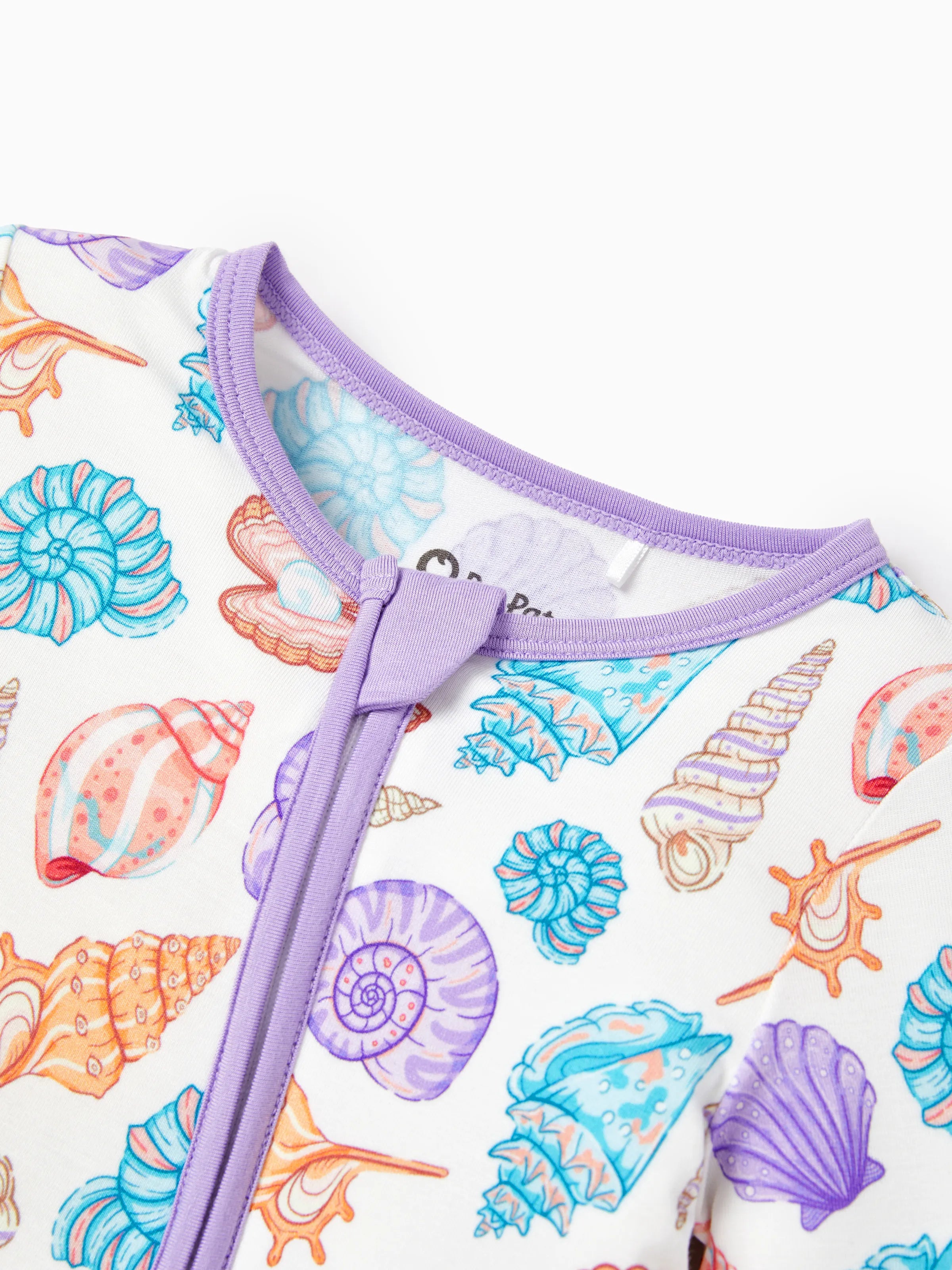 27432-bamboo-baby-girl-elegant-printed-2-way-zip-onesies-anti-slip-long-sleeve-footie-with-hairband-purple-5.jpg Bamboo Baby Girl Elegant Printed 2-Way Zip Onesies Anti Slip Long-sleeve Footie with Hairband Purple