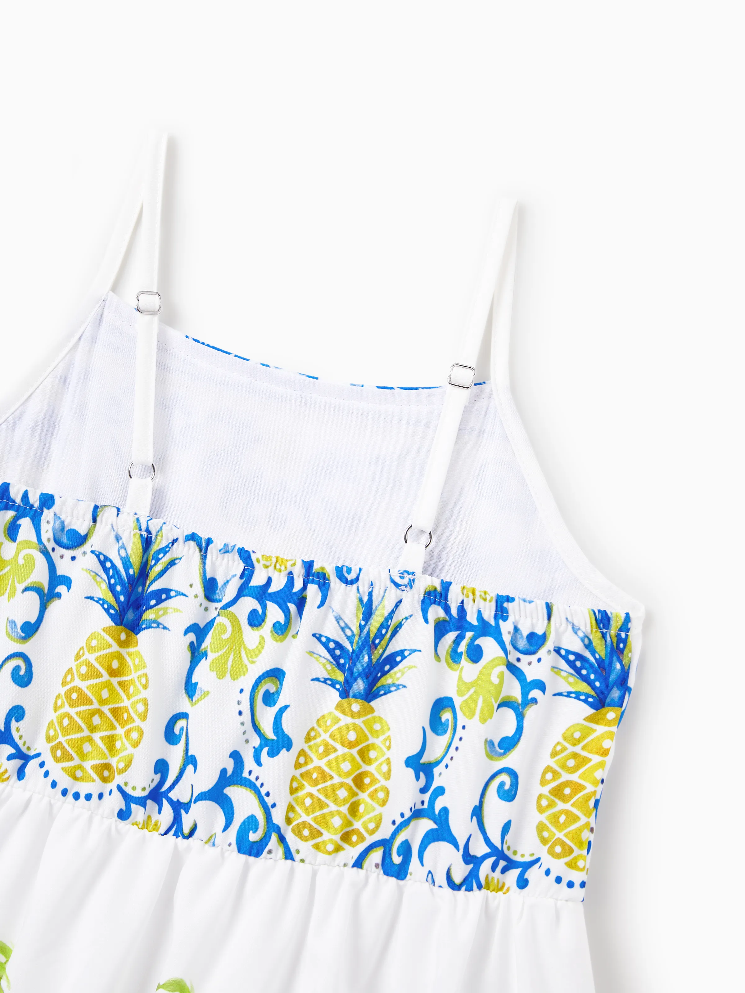 29280-toddler-kid-girl-vacation-tropical-pineapple-coconut-tree-print-hollow-out-strap-dress-for-summer-vacation-white-7.webp Toddler/Kid Girl Vacation Tropical Pineapple Coconut Tree Print Hollow out Strap Dress for Summer Vacation White