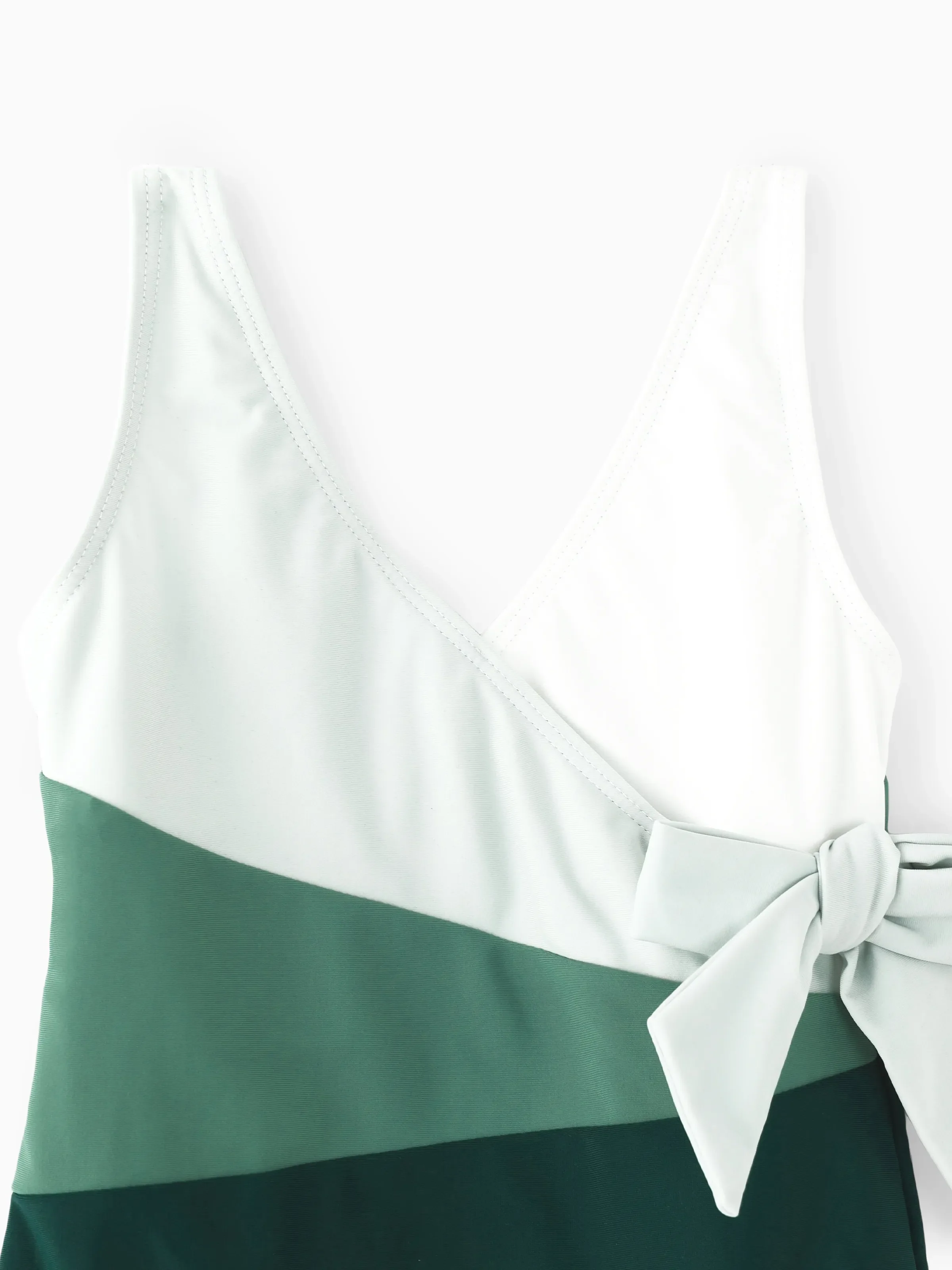 9921-daddy-daughter-colorblock-swim-trunks-or-wrap-side-v-neck-swimsuit-multicolour-7.webp Daddy & Daughter Colorblock Swim Trunks or Wrap Side V-Neck Swimsuit MultiColour
